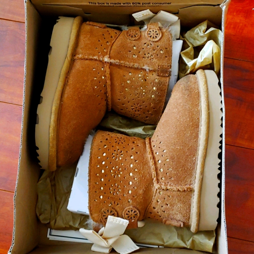 Uggs shoes
